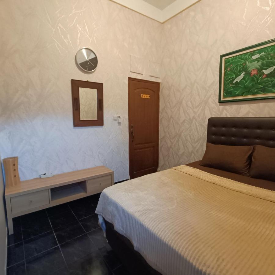 Unique Homestay 443 Джокьякарта Экстерьер фото