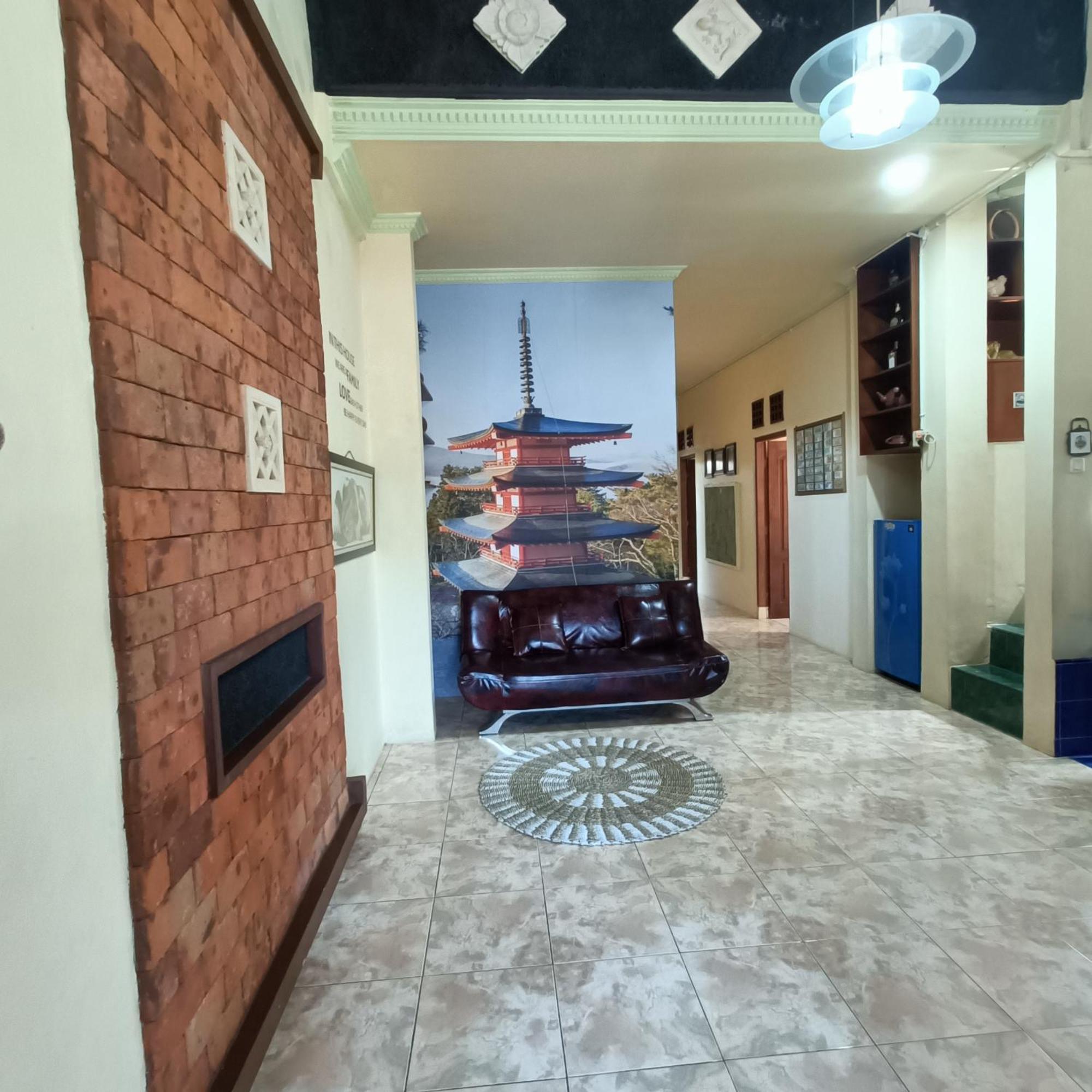 Unique Homestay 443 Джокьякарта Экстерьер фото